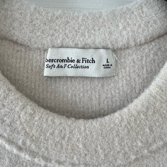 Abercrombie Oversized Sweater - Women’s L - Picture 2 of 3